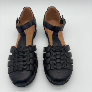 Comfortiva Black Leather Woven T-Strap Sandals